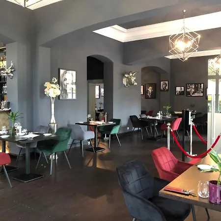 Hotel Lili Living 4*