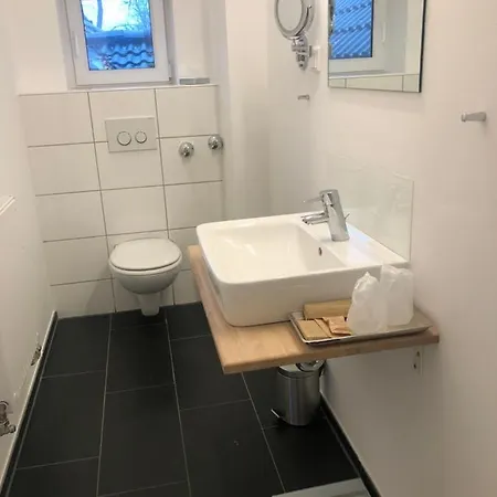 Lili Living 4* Ratingen