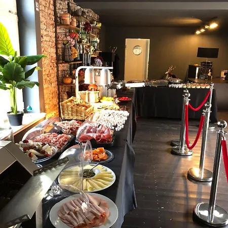 Hotel Lili Living 4*